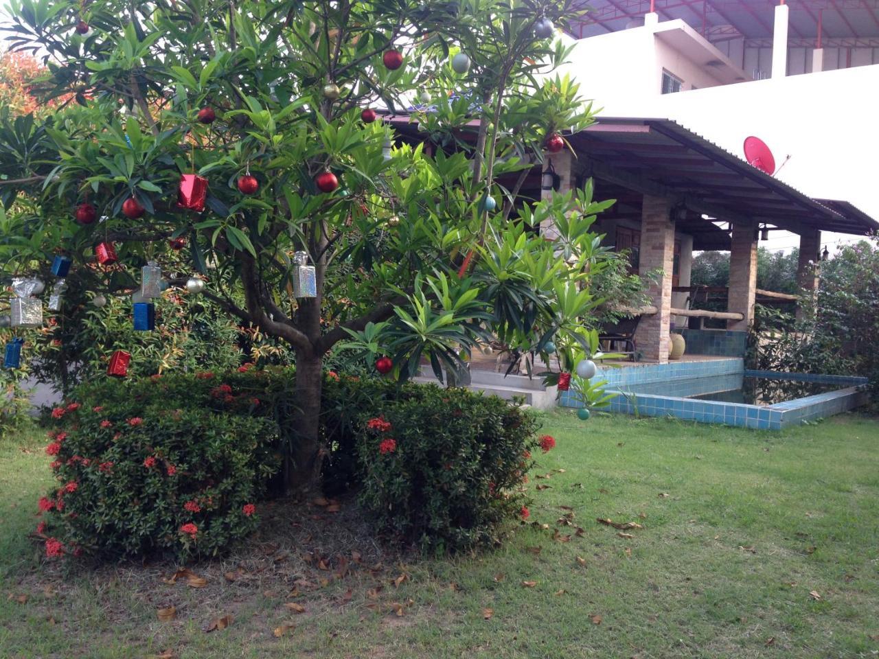 Baan Tawan Shine Surin Hotel Eksteriør billede