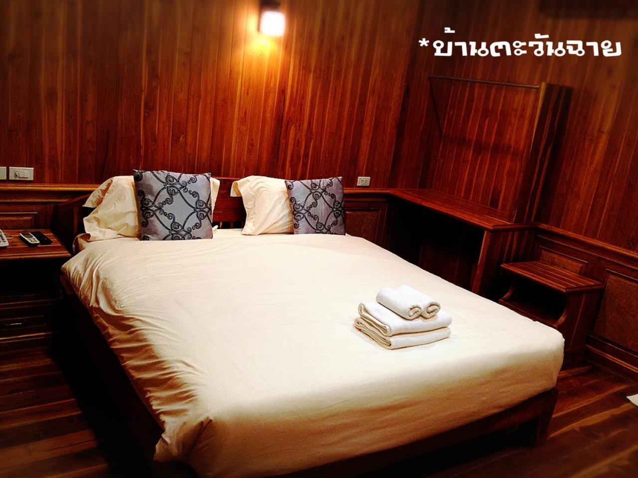 Baan Tawan Shine Surin Hotel Eksteriør billede